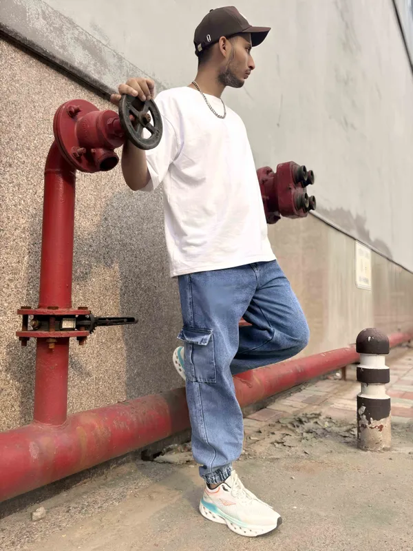 LIGHT_BLUE_LOOSE_FIT_PURE_COTTON_JOGGER_FIT_JEANS_FOR_MEN.
