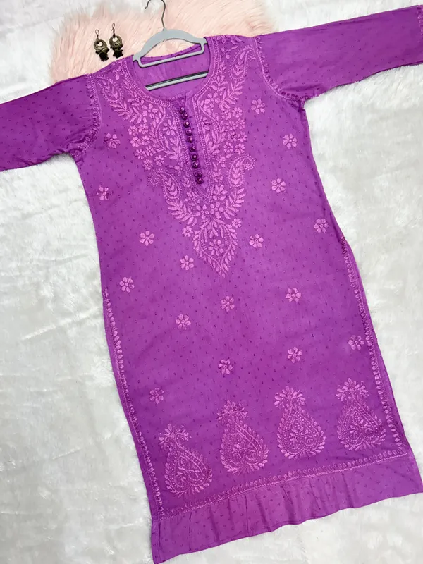 Chikankari__Dobby_Cotton_Kurti_For_Womens