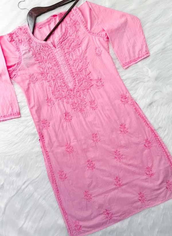 Classic_Cotton_Chikankari_Kurti_–_Light,_Elegant_&_Timeless