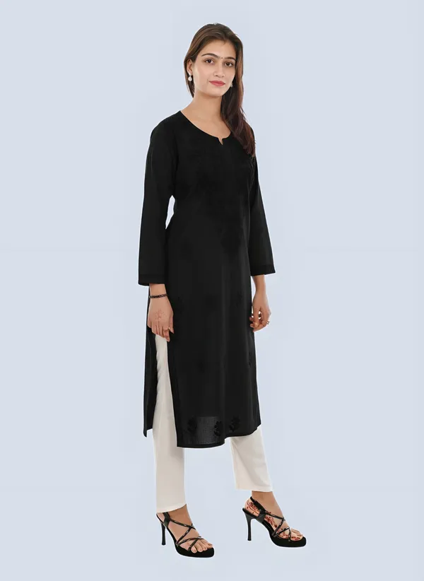 Classic_Cotton_Chikankari_Kurti_–_Light,_Elegant_&_Timeless