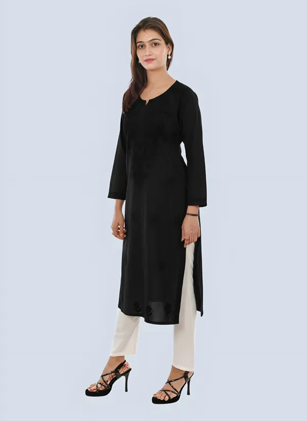 Classic_Cotton_Chikankari_Kurti_–_Light,_Elegant_&_Timeless