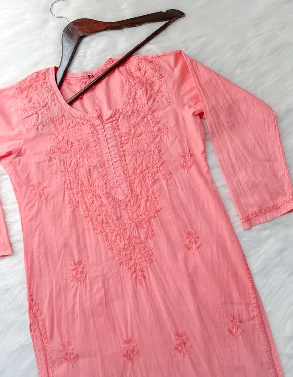 Classic_Cotton_Chikankari_Kurti_–_Light,_Elegant_&_Timeless