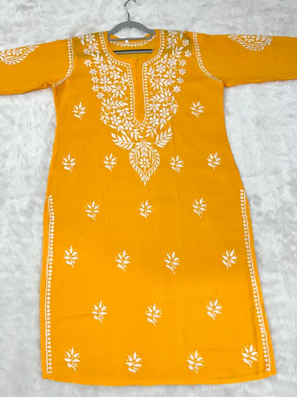 Cotton_Lucknowi_Chikankari_Kurti_Soft_&_Elegant