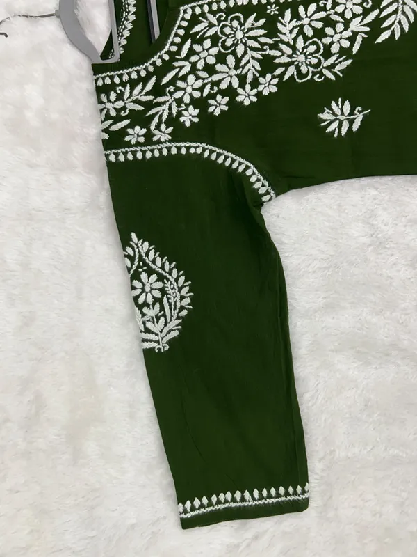 Cotton_Lucknowi_Chikankari_Kurti_Soft_&_Elegant