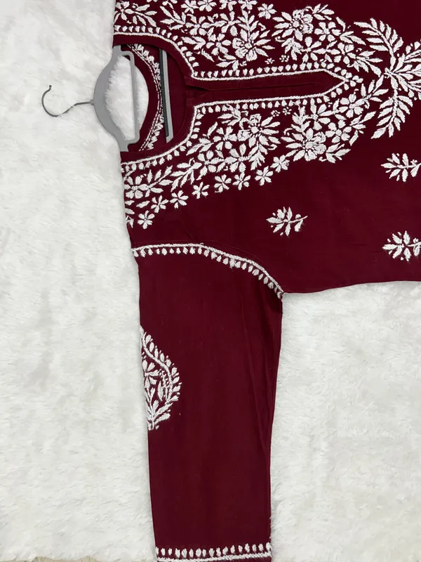 Cotton_Lucknowi_Chikankari_Kurti_Soft_&_Elegant