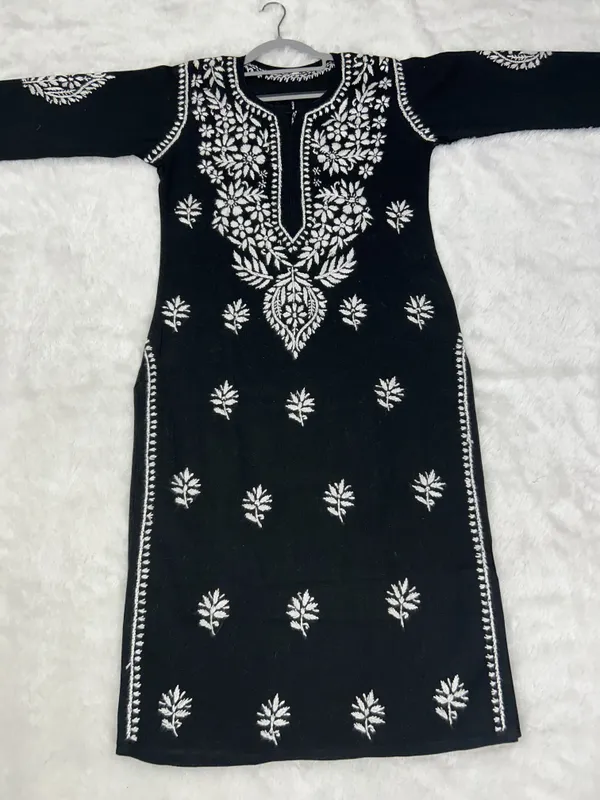 Cotton_Lucknowi_Chikankari_Kurti_Soft_&_Elegant