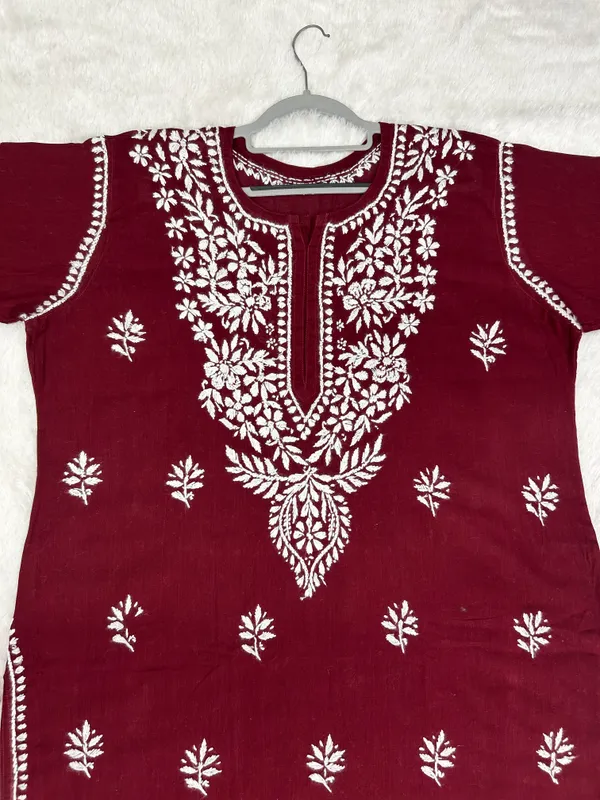Cotton_Lucknowi_Chikankari_Kurti_Soft_&_Elegant