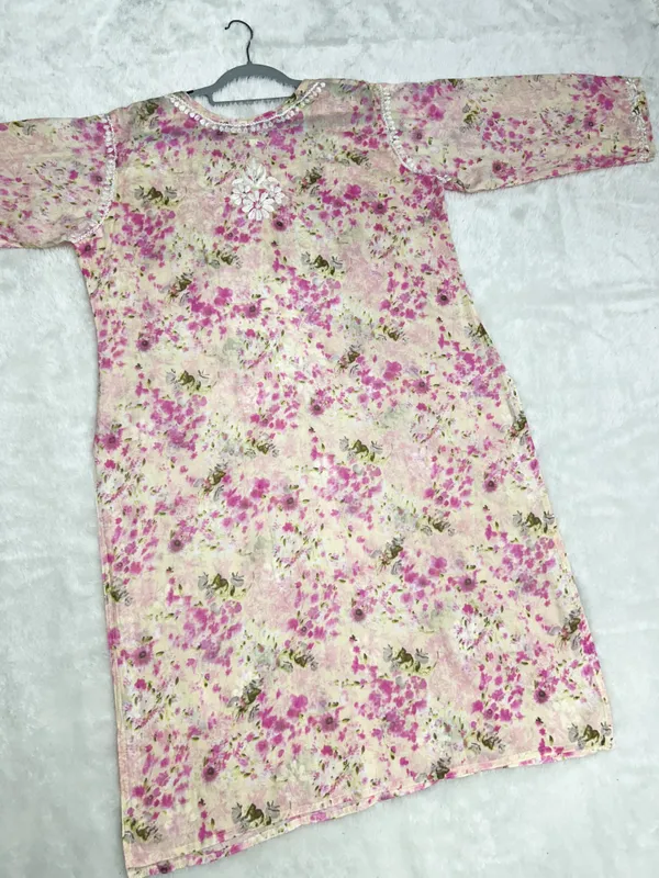 Floral_Printed_Lucknowi_Chikankari_Kurti