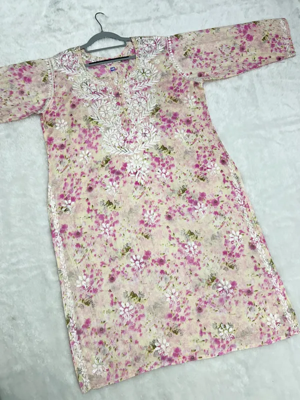 Floral_Printed_Lucknowi_Chikankari_Kurti