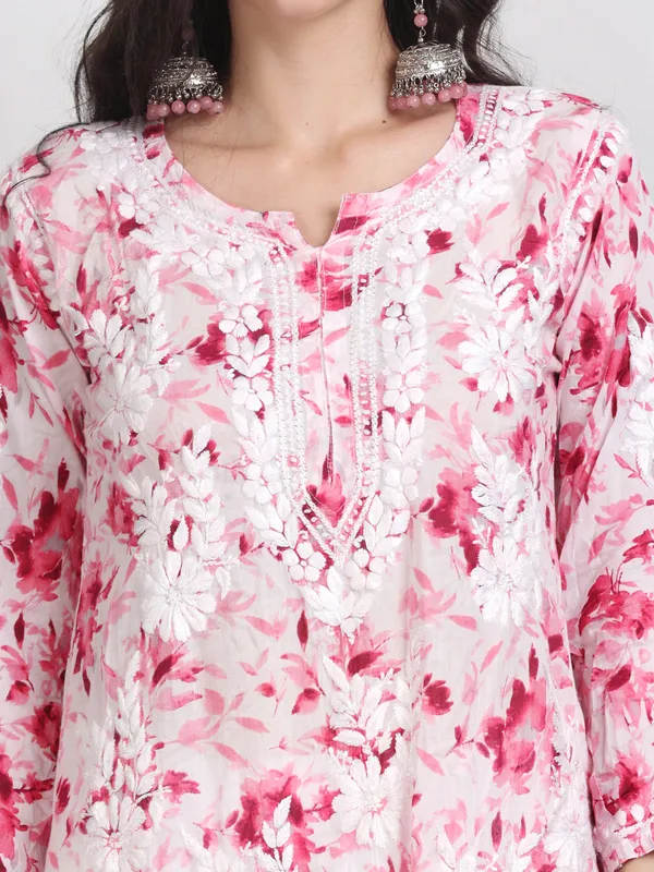 Handcrafted_Mul_Chikankari_Kurti_Pure_Cotton_Comfort_&_Grace