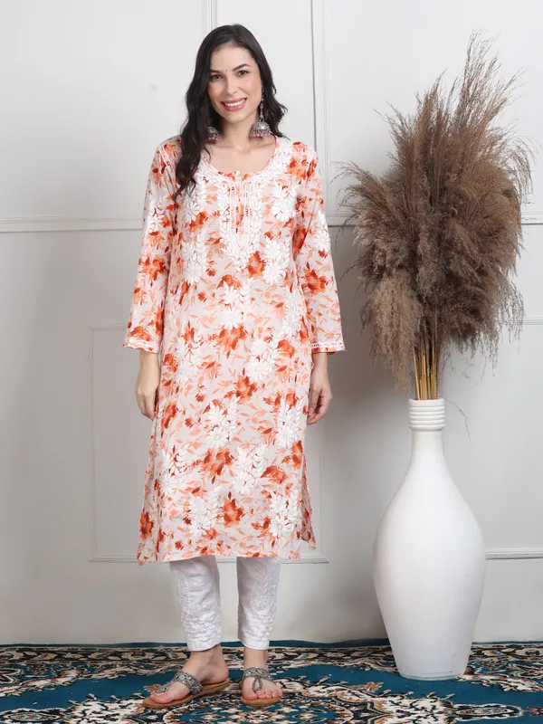 Handcrafted_Mul_Chikankari_Kurti_Pure_Cotton_Comfort_&_Grace