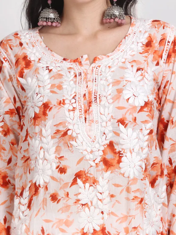 Handcrafted_Mul_Chikankari_Kurti_Pure_Cotton_Comfort_&_Grace