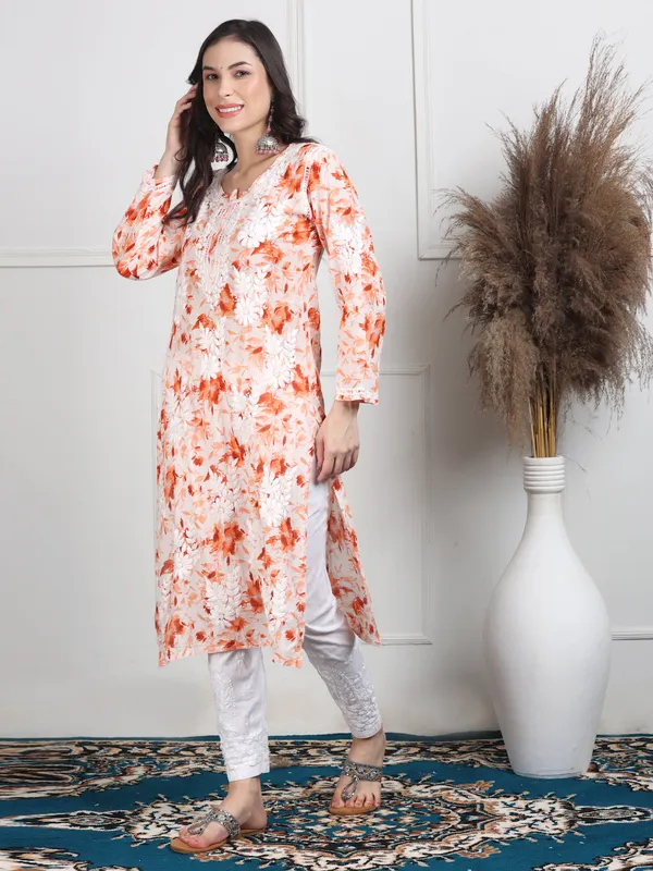 Handcrafted_Mul_Chikankari_Kurti_Pure_Cotton_Comfort_&_Grace