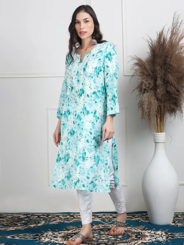 Handcrafted_Mul_Chikankari_Kurti_Pure_Cotton_Comfort_&_Grace