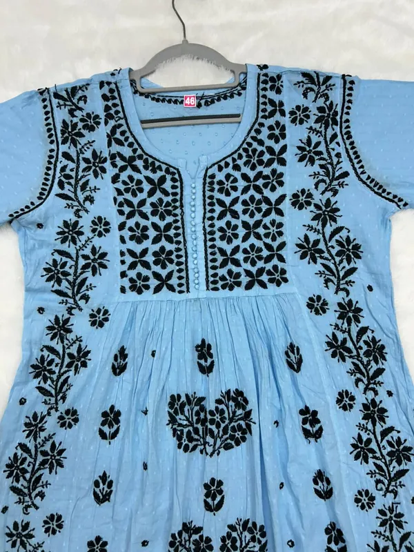 Zara_Cotton_Nayera-Cut_Lucknowi_Chikankari_Kurti