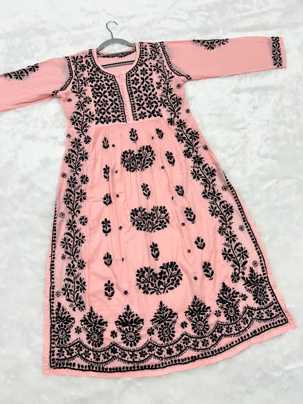 Zara_Cotton_Nayera-Cut_Lucknowi_Chikankari_Kurti