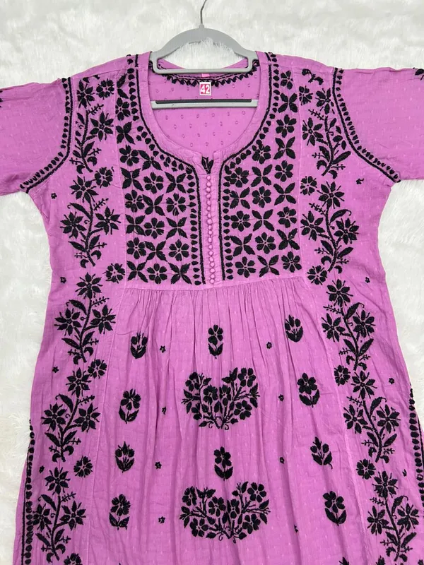 Zara_Cotton_Nayera-Cut_Lucknowi_Chikankari_Kurti