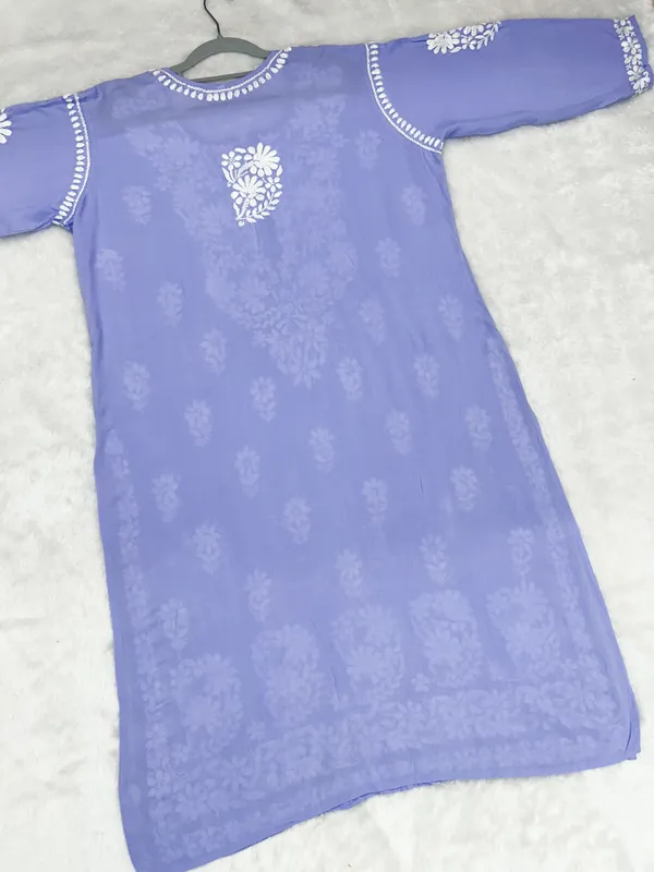 Premium_Modal_Lucknowi_Chikankari_Kurti
