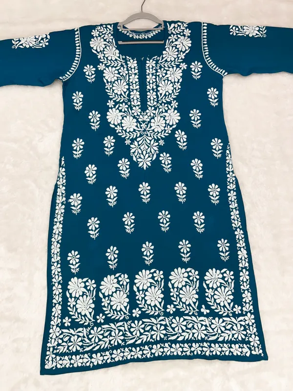 Premium_Modal_Lucknowi_Chikankari_Kurti
