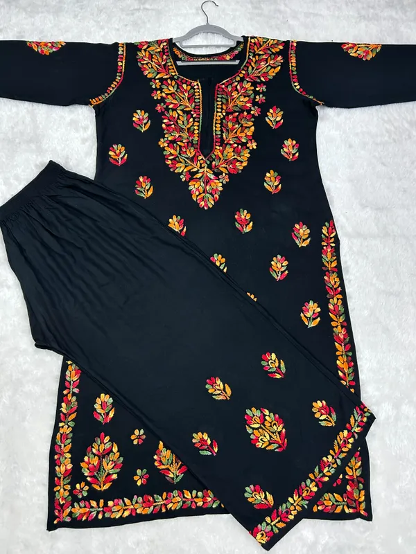 Premium_Rayon_Multicolor_Thread_Chikankari_Kurti_Palazzo_Set_