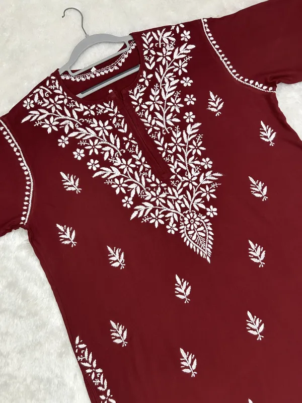 Rayon_Ghaspatti_Chikankari_Plus_Size_Kurti_for_Women