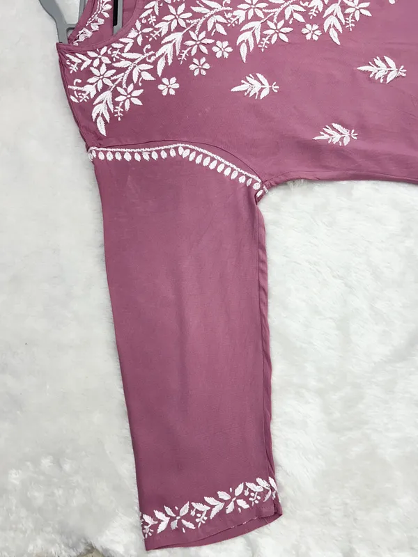 Rayon_Ghaspatti_Chikankari_Plus_Size_Kurti_for_Women