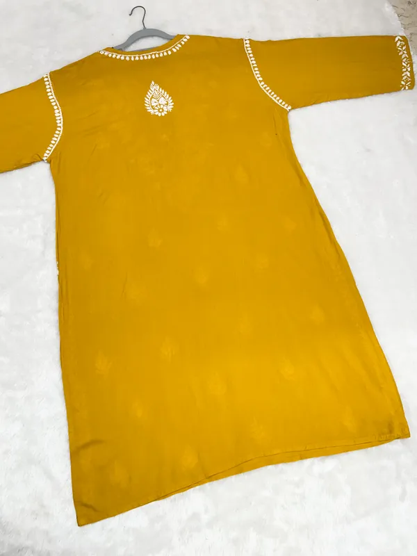 Rayon_Ghaspatti_Chikankari_Plus_Size_Kurti_for_Women
