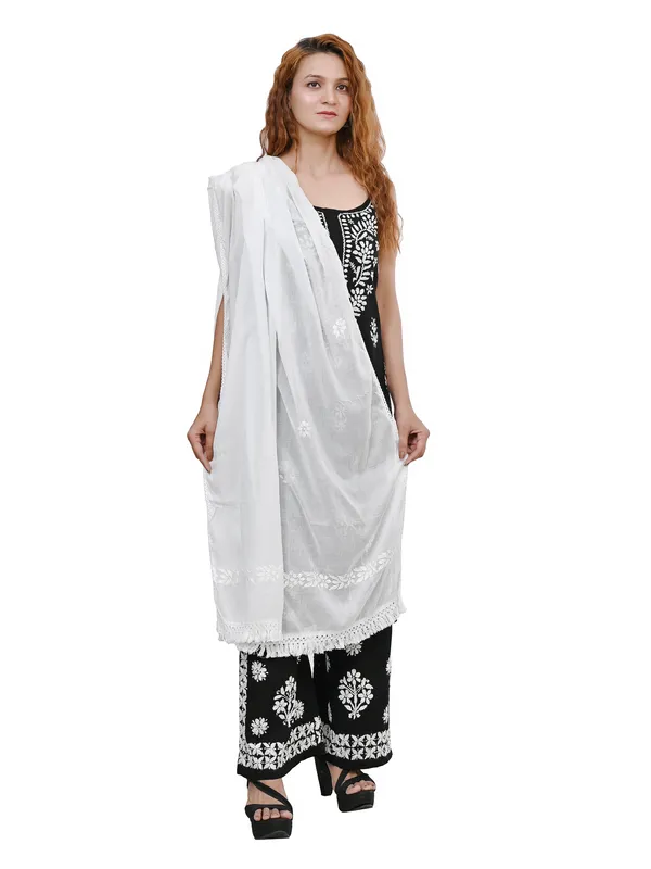 White_Mul_Cotton_Lucknowi_Chikankari_Hand_Embroided_Dupatta_For_Women