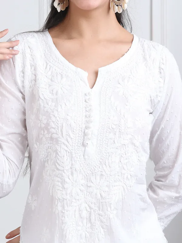 White_Dobby_Cotton_Chikankari_Kurti_Palazzo_Set_with_Chiffon_Lace_Border_Dupatta