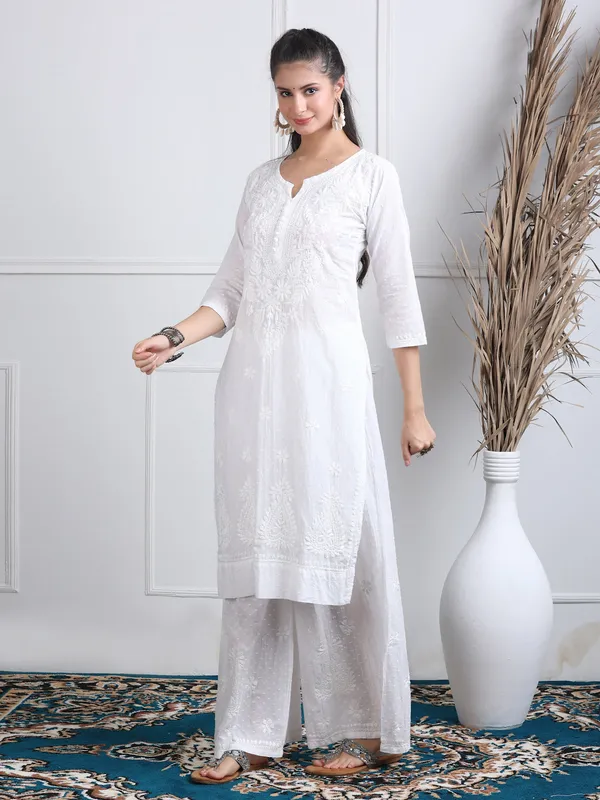 White_Dobby_Cotton_Chikankari_Kurti_Palazzo_Set_with_Chiffon_Lace_Border_Dupatta