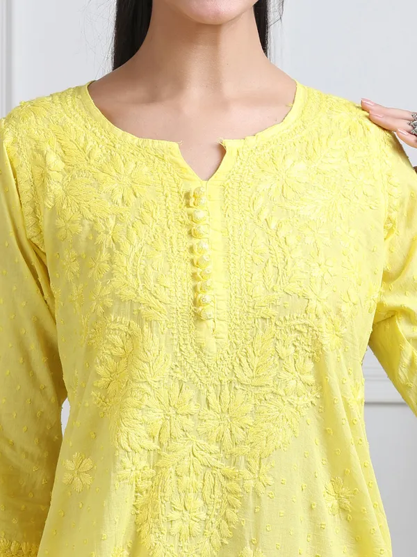 Yellow_Dobby_Cotton_Chikankari_Kurti_Palazzo_Set_with_Chiffon_Lace_Border_Dupatta