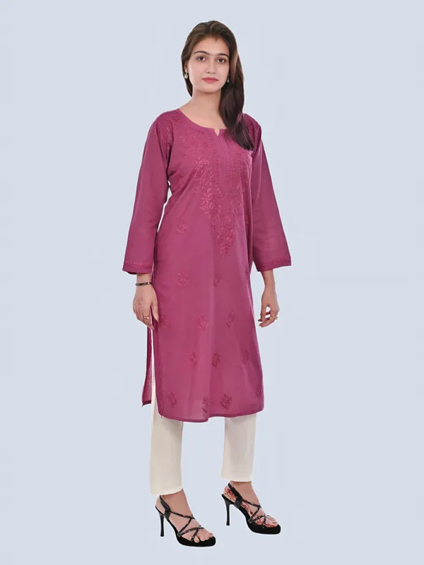 Classic_Cotton_Chikankari_Kurti_–_Light,_Elegant_&_Timeless