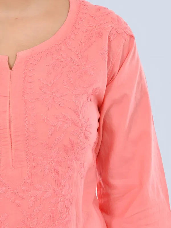 Classic_Cotton_Chikankari_Kurti_–_Light,_Elegant_&_Timeless