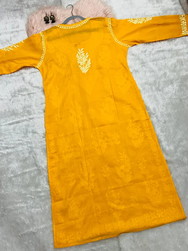 Yellow_Cotton_Lucknowi_Chikankari_Hand_Embroided_Kurti_For_Women