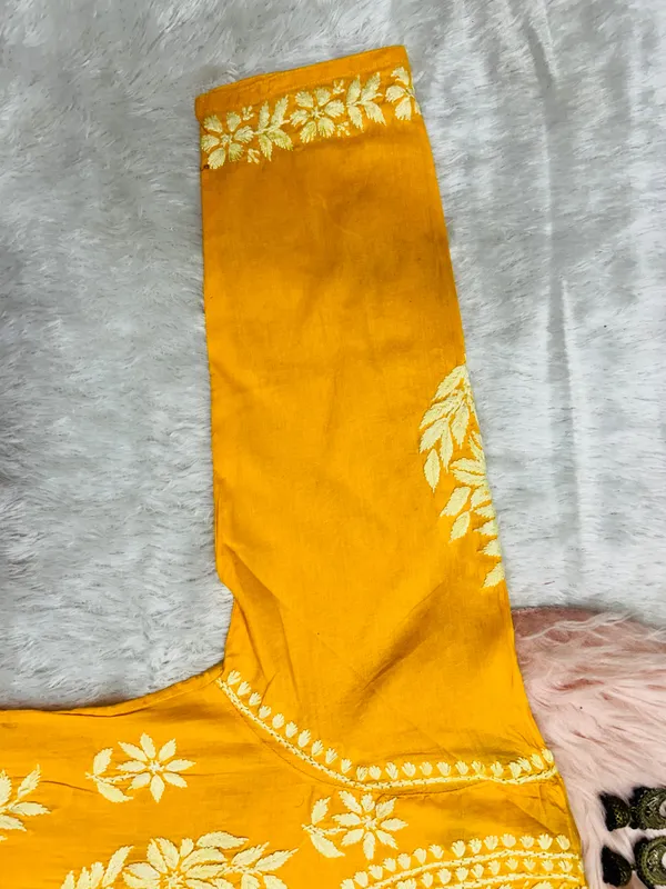 Yellow_Cotton_Lucknowi_Chikankari_Hand_Embroided_Kurti_For_Women