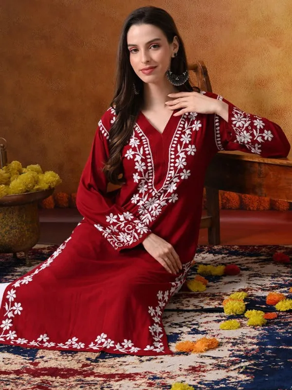 Rayon_Chikankari_Kurti_with_Stylish_V-Neck_|_Hand_Embroidered_Lucknowi_Kurta