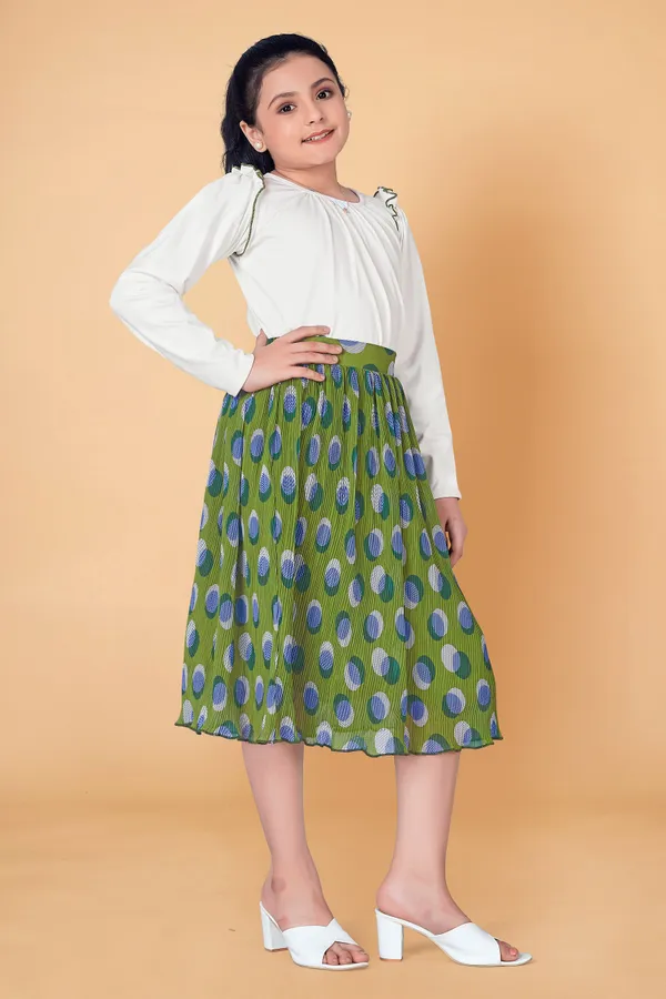 Off_White_Lycra_Top_With_Accordion_Pleated_Georgette_Skirt_Clothing_Set_For_Girls