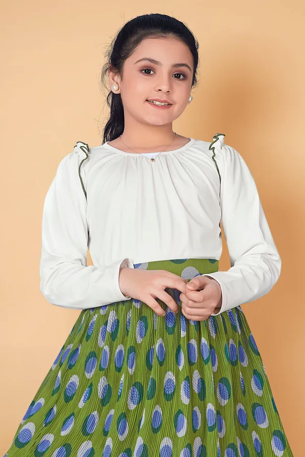 Off_White_Lycra_Top_With_Accordion_Pleated_Georgette_Skirt_Clothing_Set_For_Girls