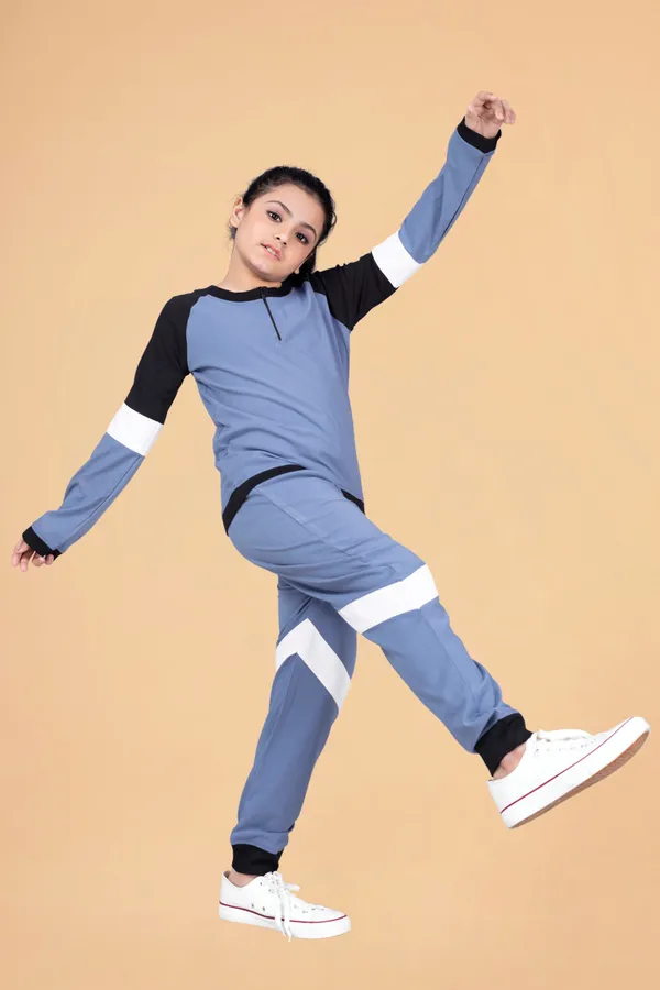 Blue_Polyester_Lycra_T-Shirt_With_Trouser_Set_For_Girls