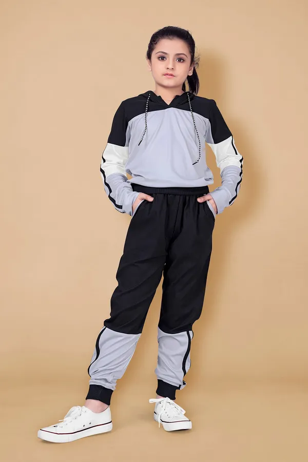 Grey_Polyester_Lycra_T-Shirt_With_Trouser_Set_For_Girls