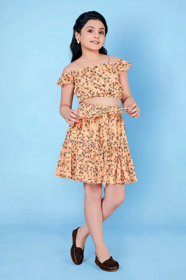 Georgette_Top_With_Ruffle_Short_Clothing_Set_For_Girls