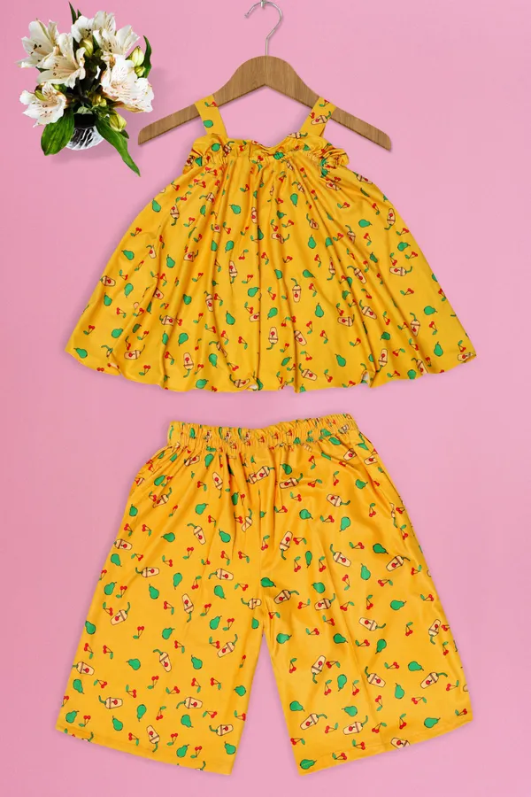 Yellow_Cotton_Lycra_Blend_Top_With_Short_Pant_For_Girls