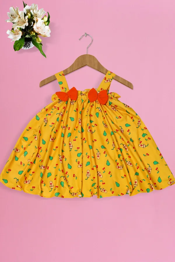 Yellow_Cotton_Lycra_Blend_Top_With_Short_Pant_For_Girls