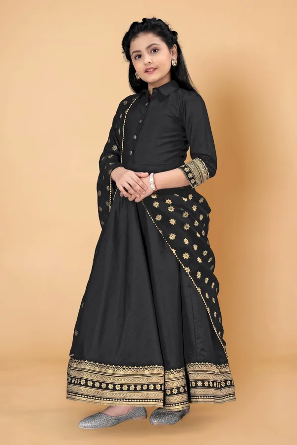 Black_Maxi_Length_Foil_Printed_Dress_With_Dupatta_For_Girls