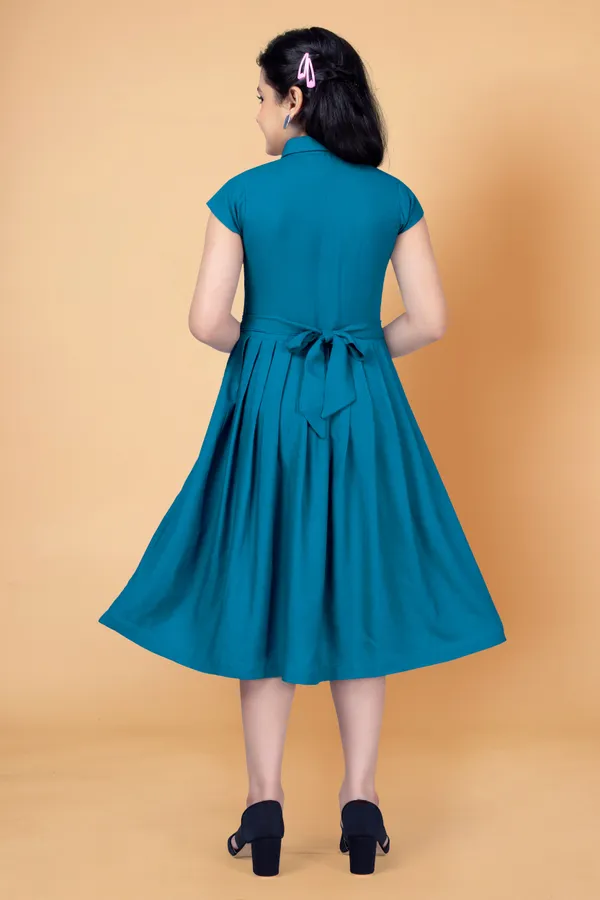 Teal_Blue_Rayon_Knee_Length_Front_Fastening_Dress_For_Girls