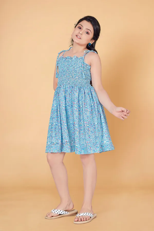 Sky_Blue_Georgette_Above_Knee_Length_Smoke_Pattern_Dresses_For_Girls