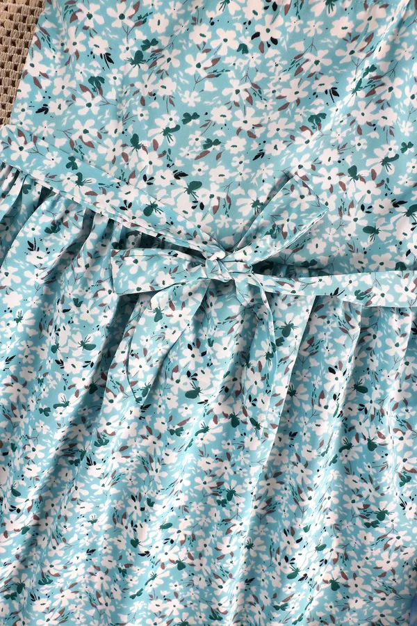 Blue_Fit_And_Flared_Floral_Printed_Above_Knee_Length_Dress_For_Girls