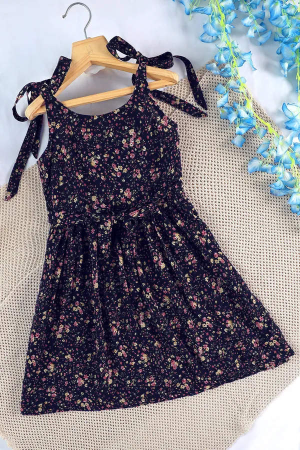 Navy_Blue_Fit_And_Flare_Floral_Printed_Above_Knee_Length_Dress_For_Girls