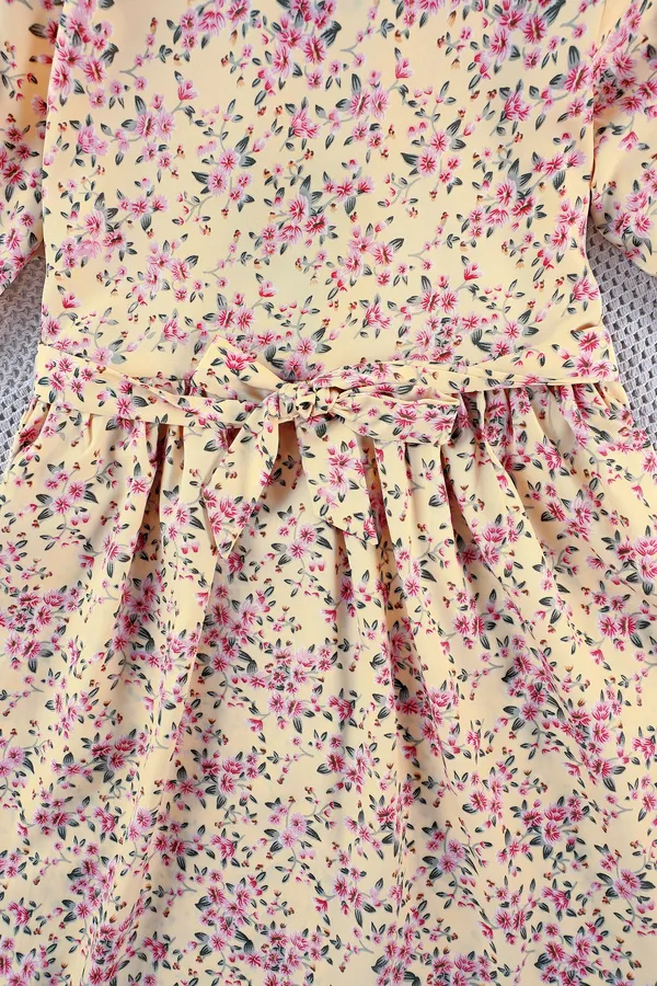 Yellow_Fit_And_Flare_Floral_Printed_Above_Knee_Length_Dress_For_Girls