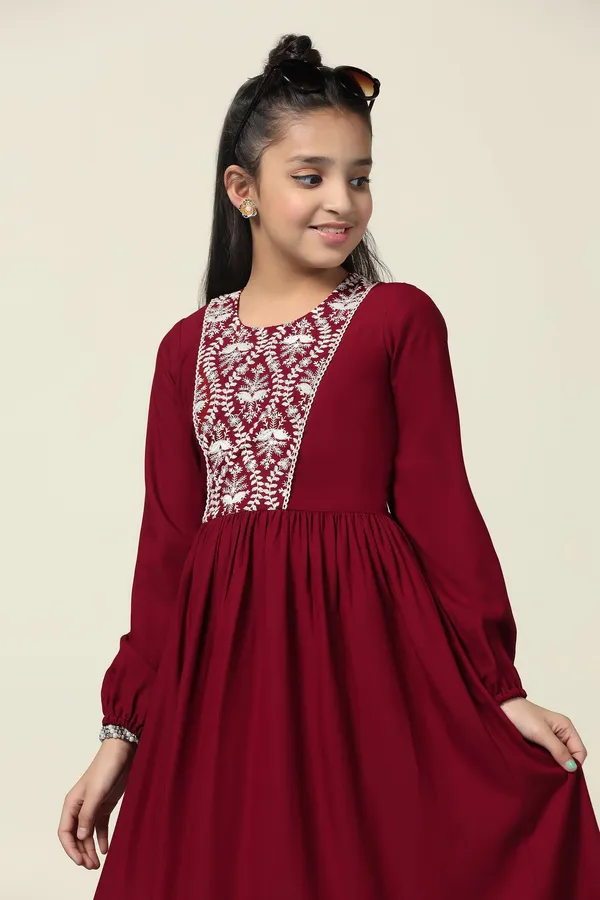 Maroon_Rayon_Embroidered_Fit_And_Flare_Knee_Length_Dress_For_Girls